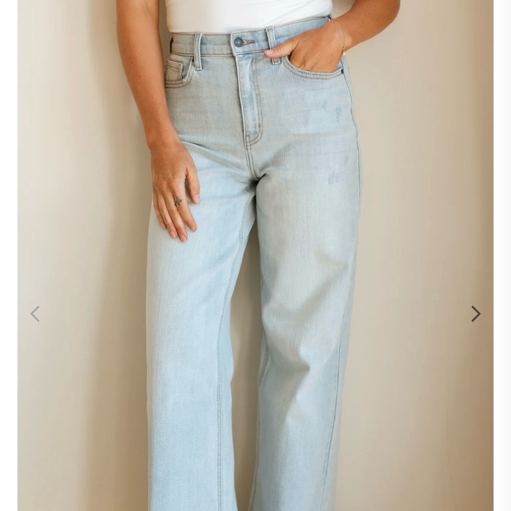 CJLA Holland Jeans • light wash size 5